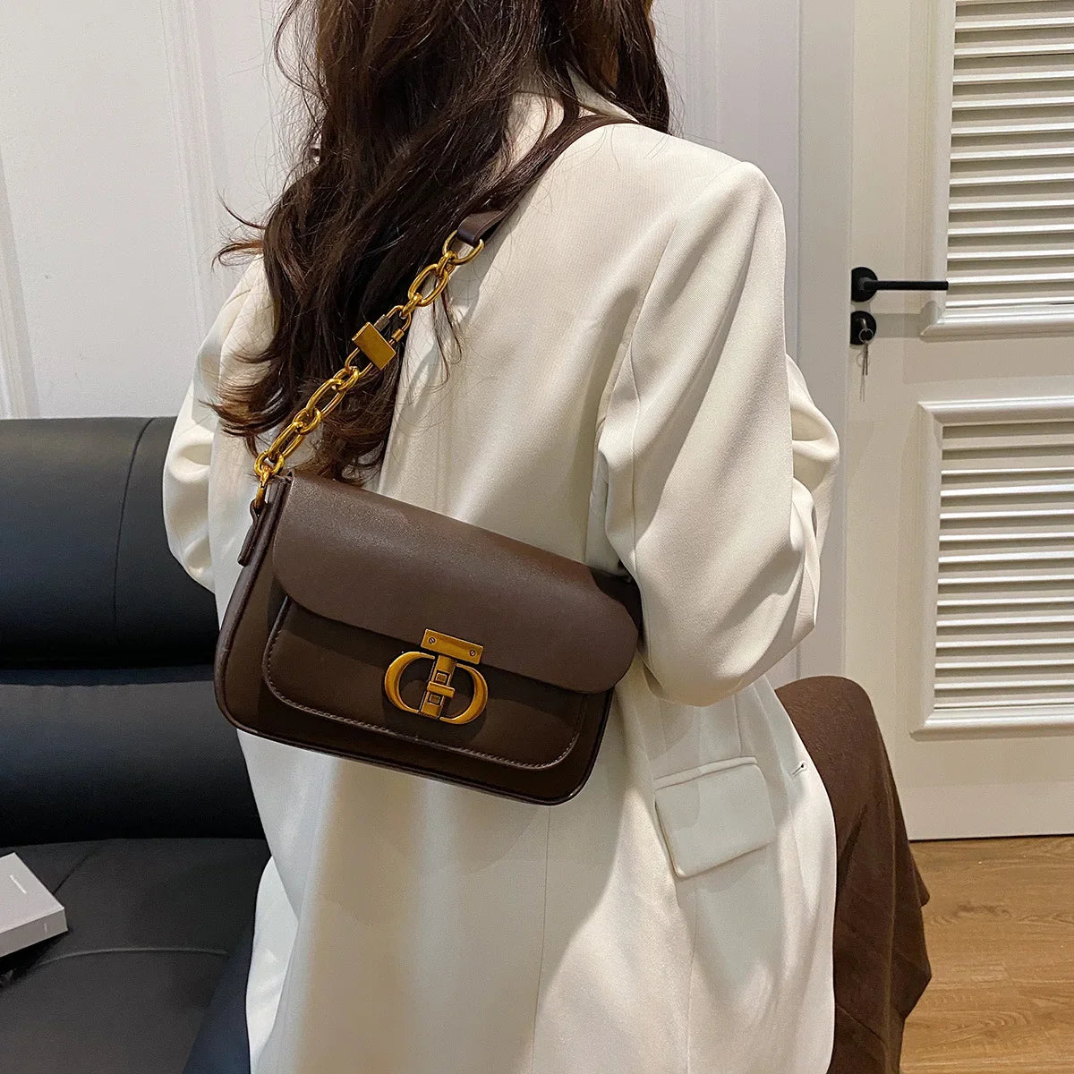 Retro Fashion Niche Underarm Bag - Senior Luxury Shoulder Handbag for Women