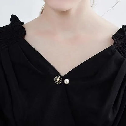 Elegant Classic White Flower Earrings Retro Rose Pearl Stud Earrings for Women Jewelry Wedding Accessories