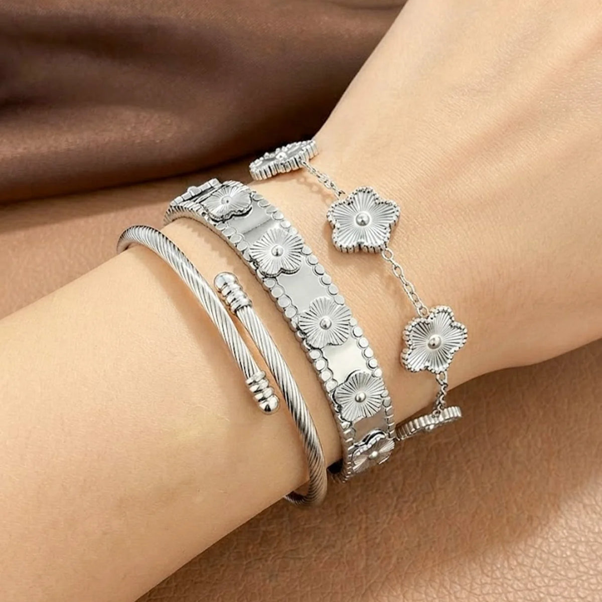 Five-Leaf Clover Bracelet Set — 18K Gold Plated Stainless Steel | Women