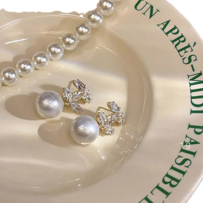 Fashion Advanced Sense Shiny Letter Zircon Earrings For Women Accessories Jewelry Gifts for Girls