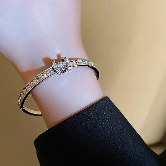 Class Crystal Letter Geometric Women's Bracelet Fashion Bracelet Personalized Versatile Minimalist Bangles for Women