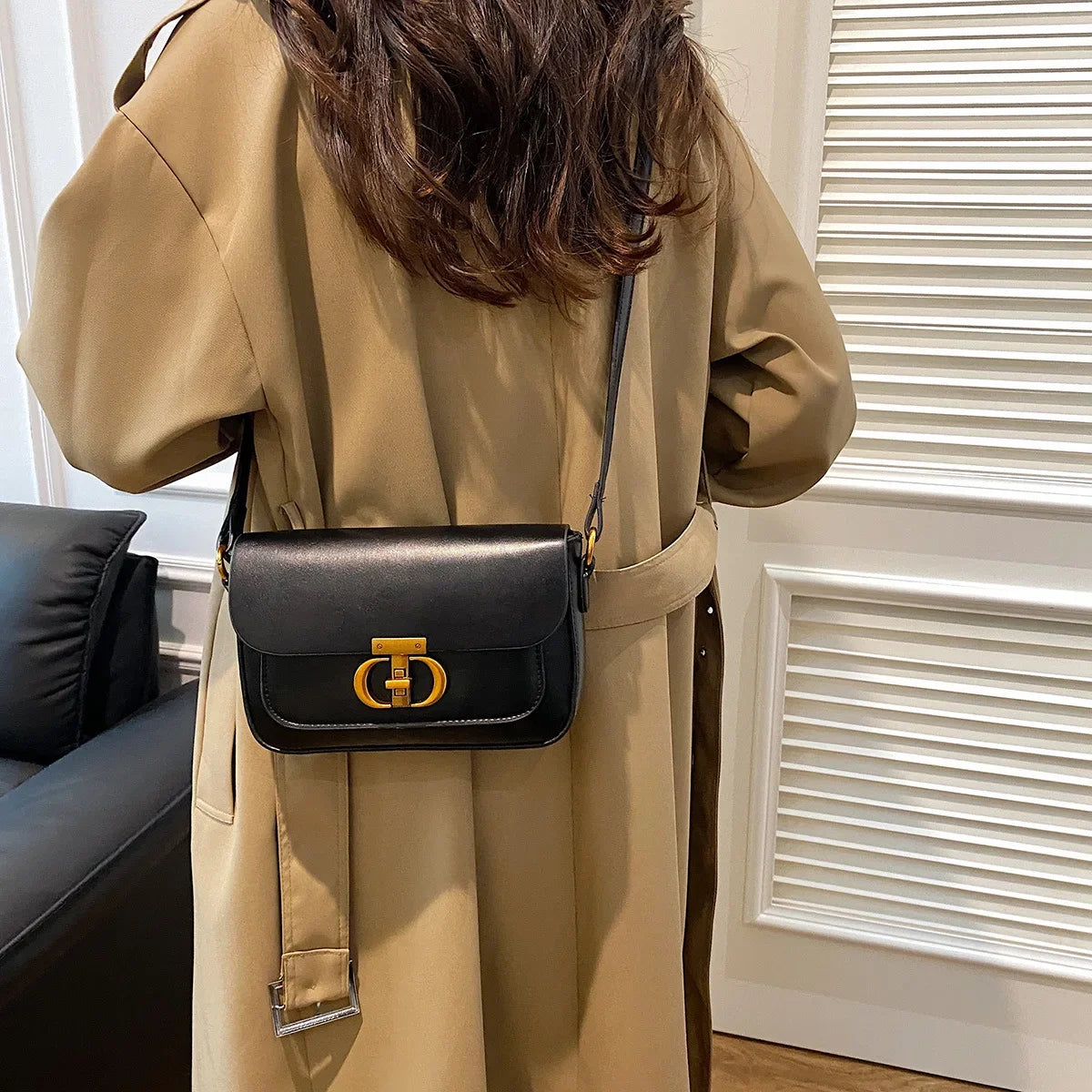 Retro Fashion Niche Underarm Bag - Senior Luxury Shoulder Handbag for Women
