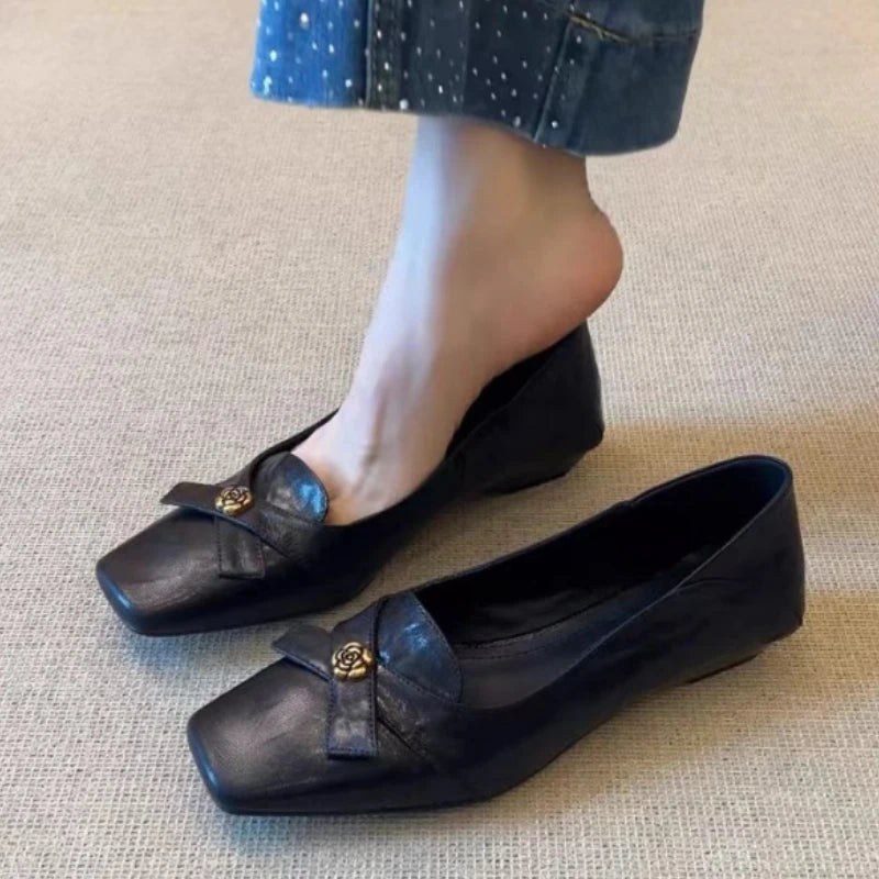 Women's Soft Leather Low Heel Pumps - Versatile Commuter Shoes