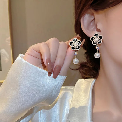 GUFTM Camellia Pearl Pendant Earrings for Women Luxury Brand Design Cc Style Party Wedding Jewelry Gift Earrings for Women