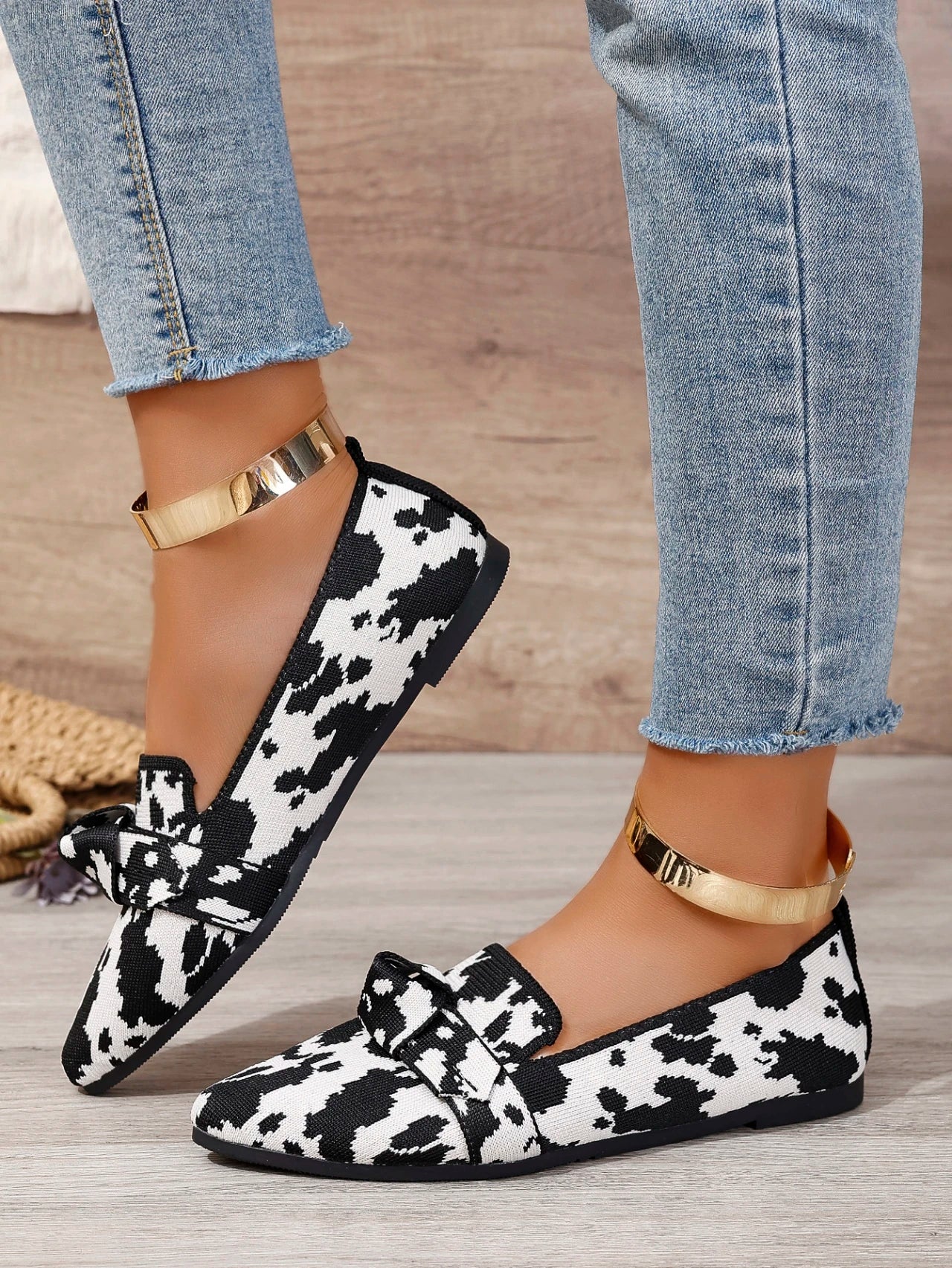 Women's Leopard Print Bow Flats - Shallow Slip-On Shoes
