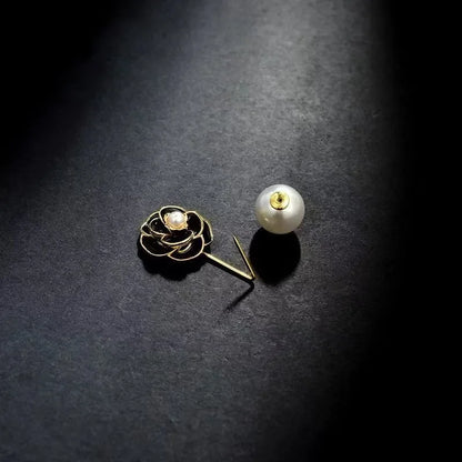 Elegant Classic White Flower Earrings Retro Rose Pearl Stud Earrings for Women Jewelry Wedding Accessories