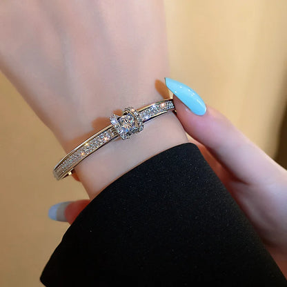 Class Crystal Letter Geometric Women's Bracelet Fashion Bracelet Personalized Versatile Minimalist Bangles for Women