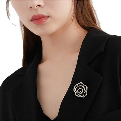 Boutique Black Camellia Brooch Girls Fashion Luxury Rhinestone Clothing Black Rose Corsage Women Zircon Lapel Pin Badge Jewelry