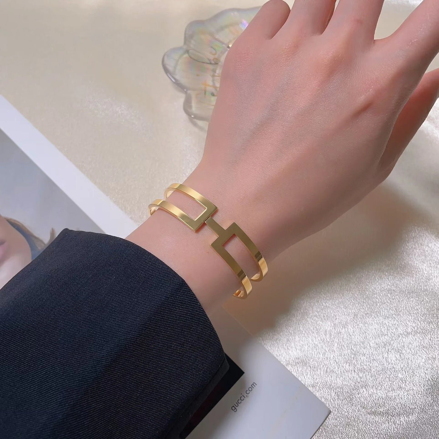 Fashionable stainless steel double-layer cuff bracelet men and women letter bracelet couple jewelry gift wholesale