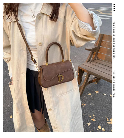Elegant Saddle Shoulder Bag New for Women, Luxury Retro Crossbody Purse, High-Quality Leather Bag for All Occasions