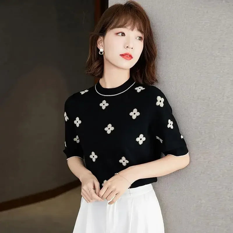 2025 Casual Thin Knitted T-Shirt Summer Short Sleeve Tops Elegant Woman Clothes Embroidery Flower Fashion Tee Shirt Femme New