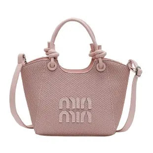 Elegant Ladies Handbag - Sophisticated Classic Design for Professional Women