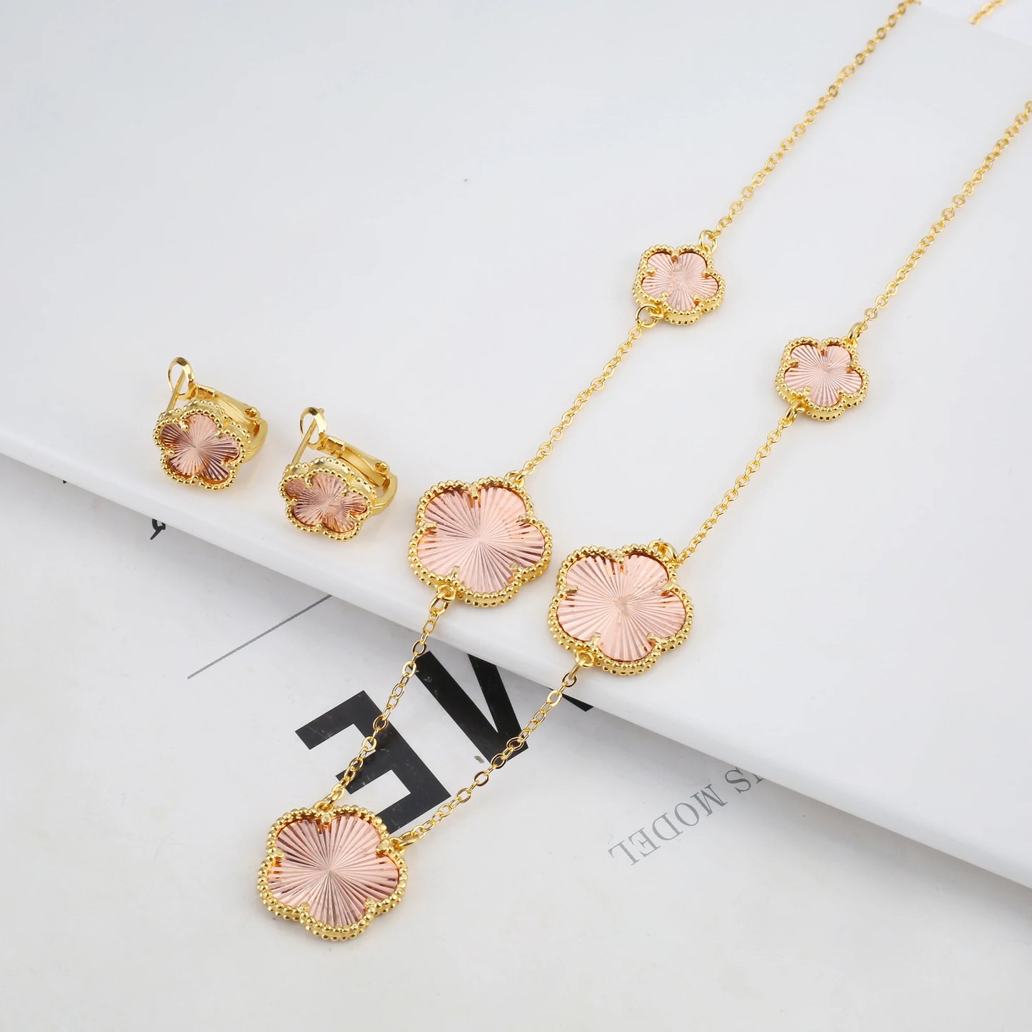 Plant Five Leaf Flower Double sided Plum Blossom Jewelry Set Necklace Earrings New Design Natural Stone Women High Quality Clove