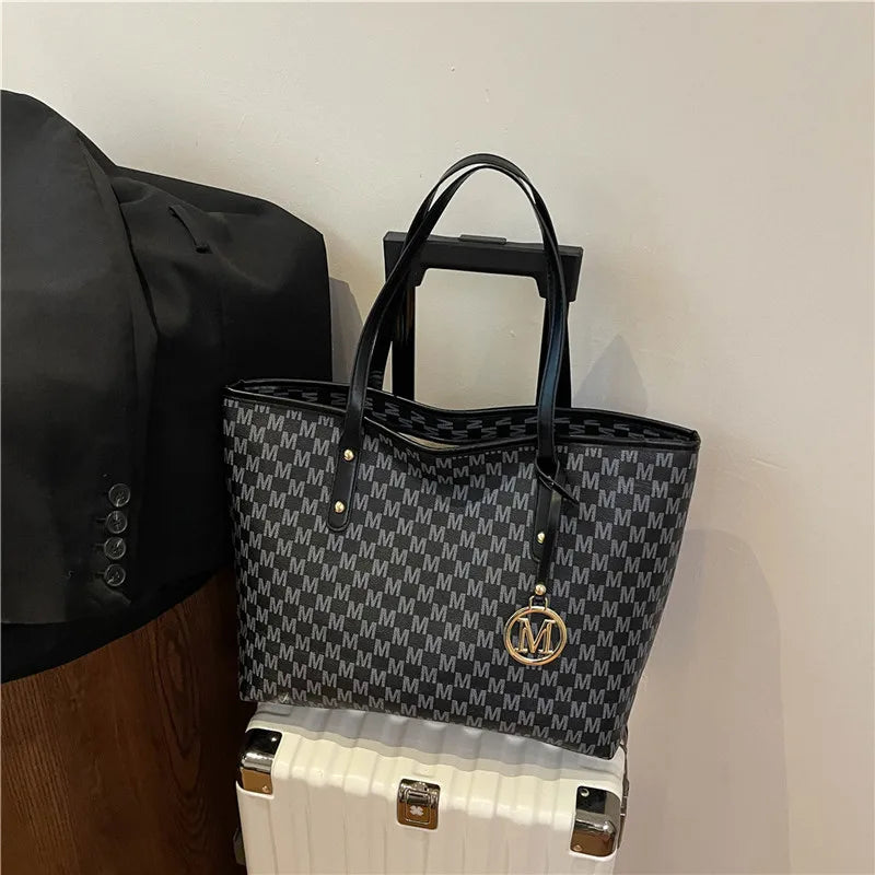 Large Capacity Commuting Tote Bags Fashionable Printed Pu Leather Handbag for Women College Students Class Handbags Shoulder Bag