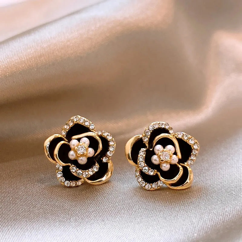 Dripping Zircon Pearl Flower Earrings for Women Trendy Stud Earrings Personality Commuter Inlaid Rhinestone Jewelry Women