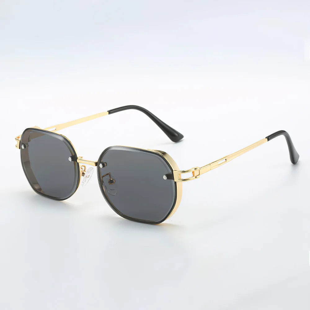 New in Sunglasses for Women Black Frame Gold Border Decoration Fashionable Black Lens Glasses Sunglasses Sunglasses Women