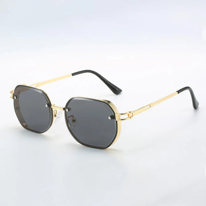 New in Sunglasses for Women Black Frame Gold Border Decoration Fashionable Black Lens Glasses Sunglasses Sunglasses Women