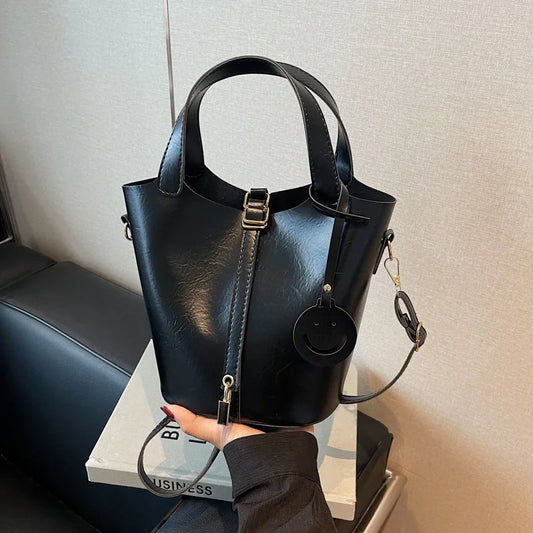 2025 New Autumn/Winter Vintage Women's Handbag Crossbody Bag with Adjustable Shoulder Strap, Suitable for Halloween Wear