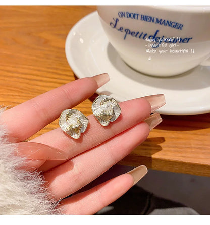 Niche Light Luxury Flower Earrings High End Temperament Women Fashion Jewelry Daily Party Wear