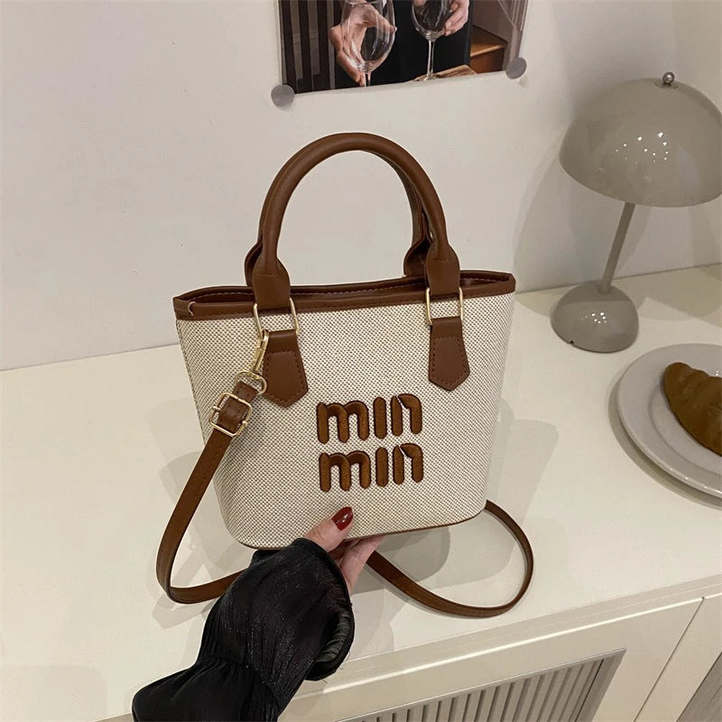 2025 New Niche Design Exquisite Handbag, Fashionable and Versatile Shoulder Bag, Woven Texture High-quality Crossbody Bag