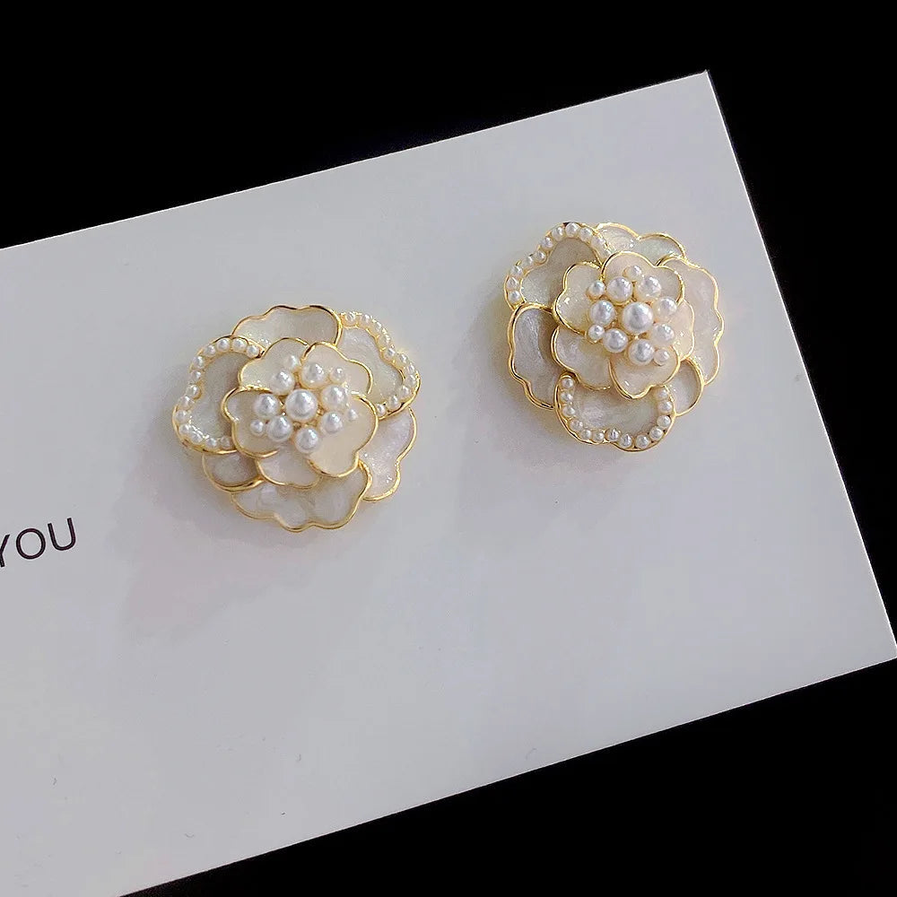 Niche Light Luxury Flower Earrings High End Temperament Women Fashion Jewelry Daily Party Wear
