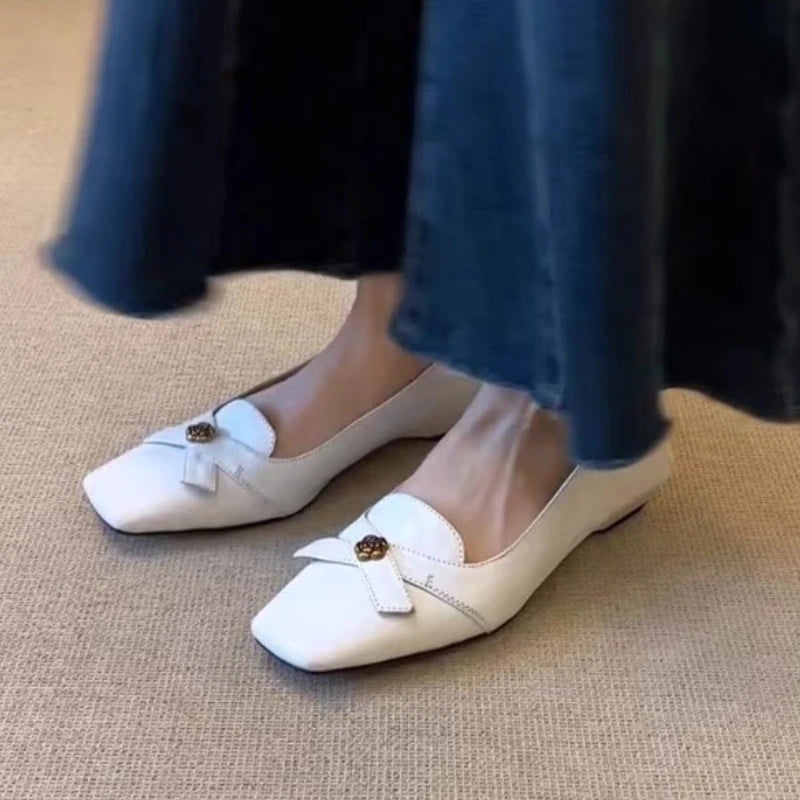 Women's Soft Leather Low Heel Pumps - Versatile Commuter Shoes