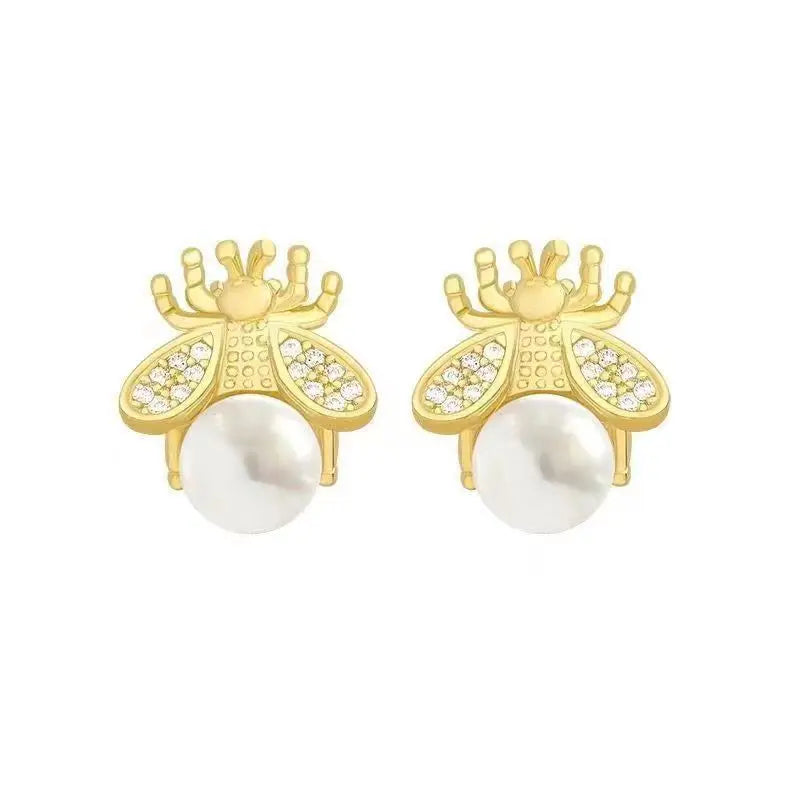 Cute and Compact Bee Pearl Stud Earrings Silver Needle Girls Lady Party Daily Wearing Fashion Jewelry